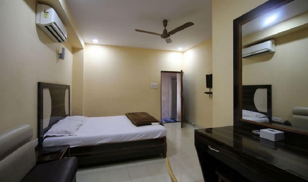 Executive Double Room, 1 Queen Bed, Accessible, Smoking photo 1