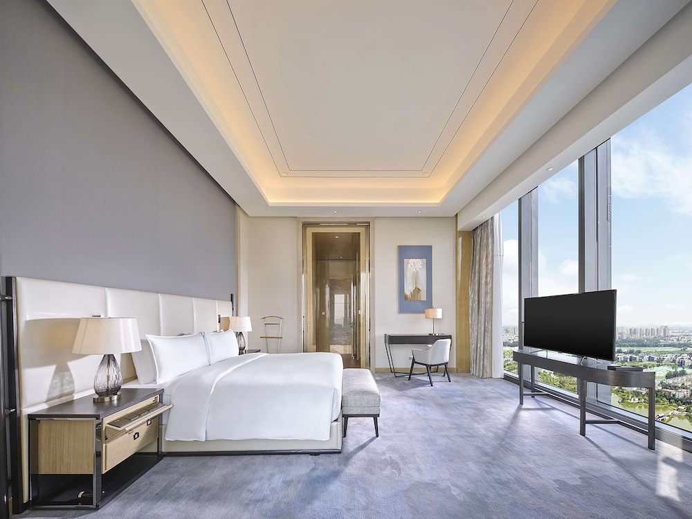 Ambassador Suite