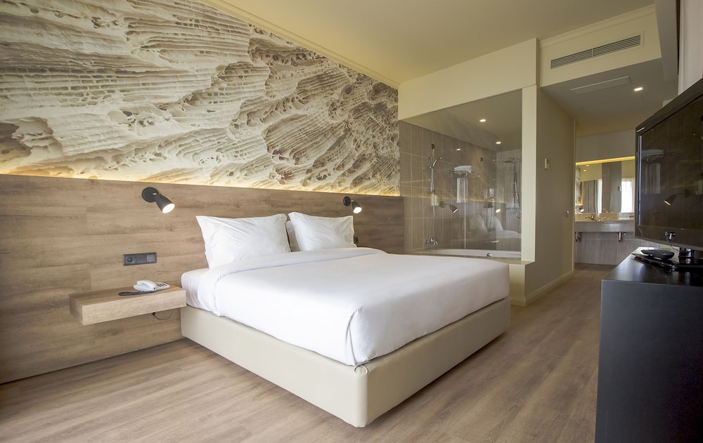 Superior Suite Sea View - Photo 4