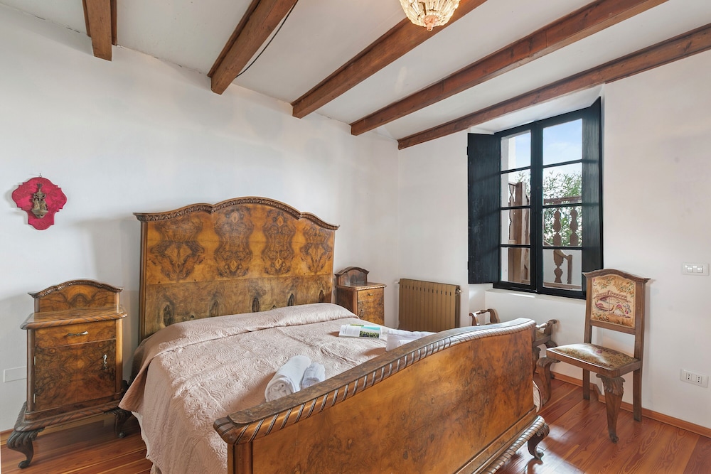 Standard House, Multiple Bedrooms (Teseo House - Lake View)