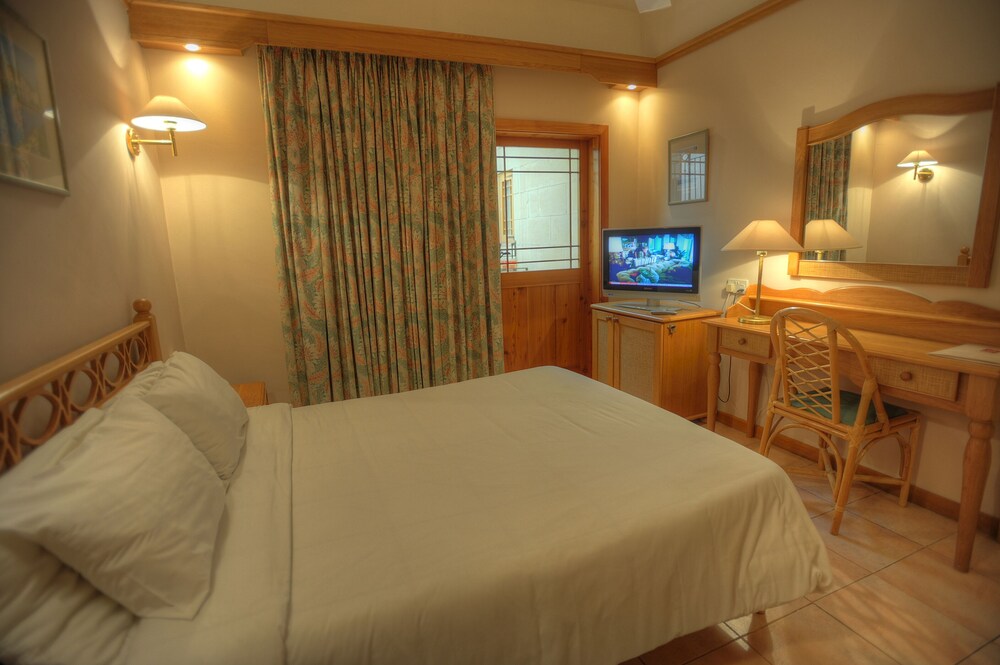 Standard Twin Room, Courtyard View