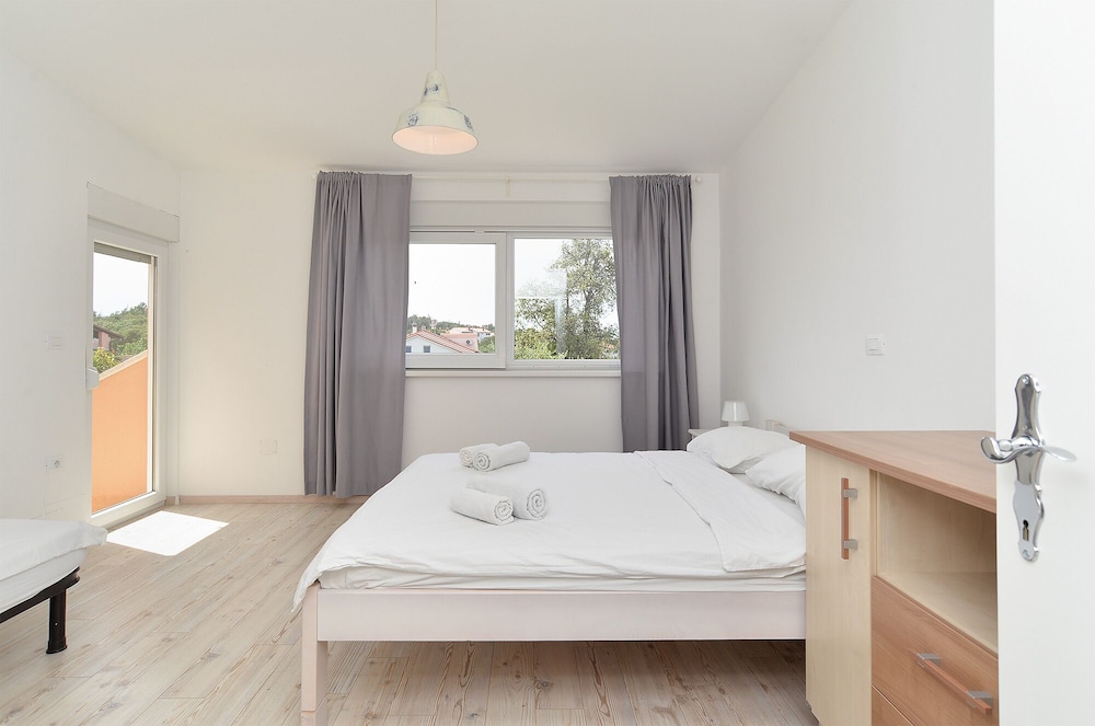 Standard House, 3 Bedrooms (0305)