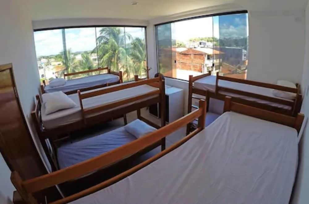 Economy Shared Dormitory, Multiple Beds, Beach View (Praia Barra Grande) photo 1
