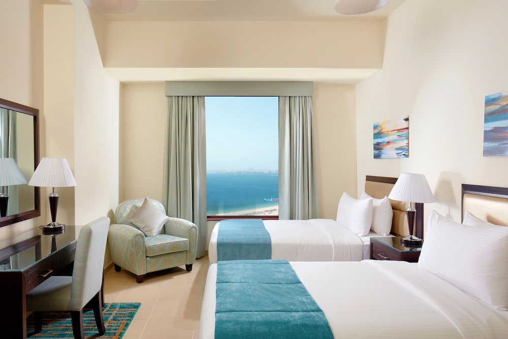 2 Bedroom Apartment Sea View - Photo 7