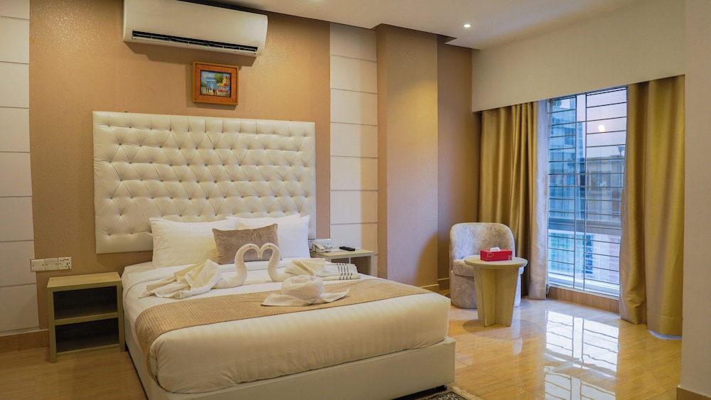 Executive Double Room, City View photo 2