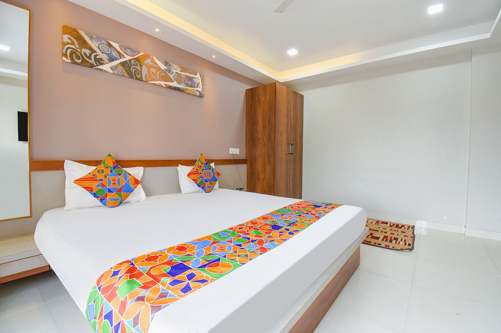 Deluxe Room - Photo 1