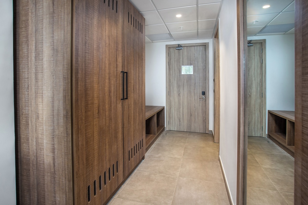 Luxury Room, Garden View - Photo 11