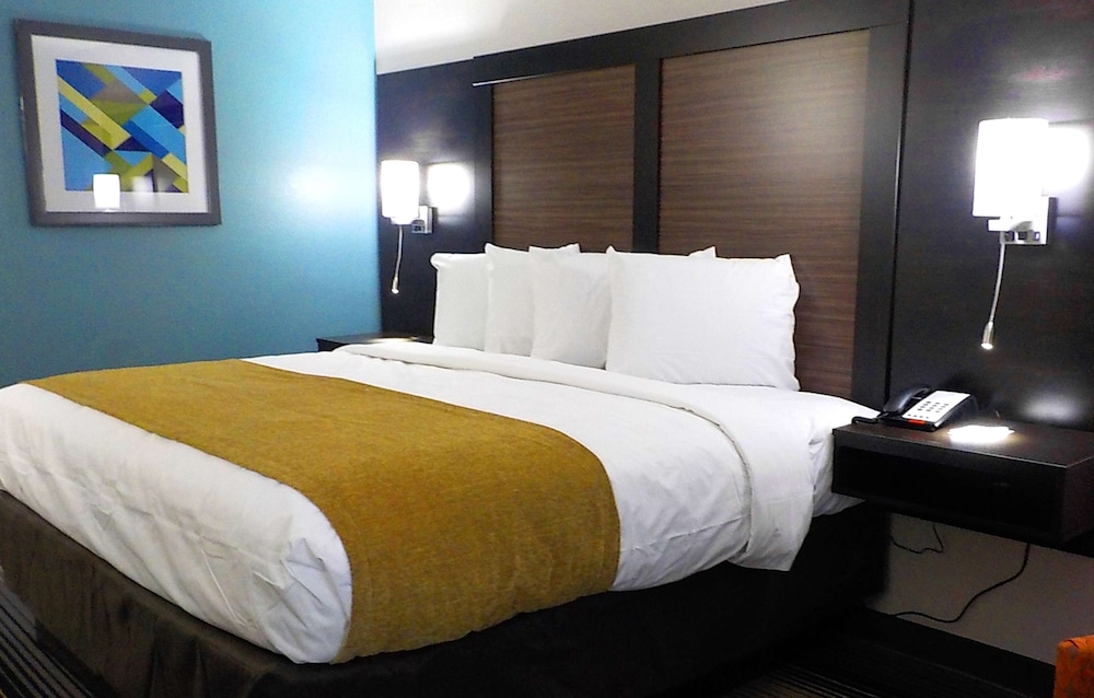 Suite, 1 King Bed, Non Smoking, Hot Tub photo 1