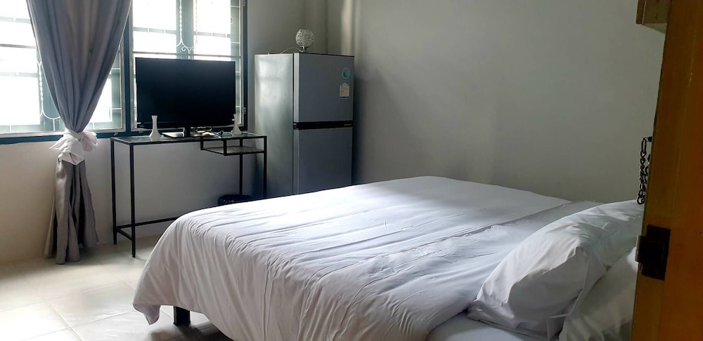Double bed private Ensuite photo 1