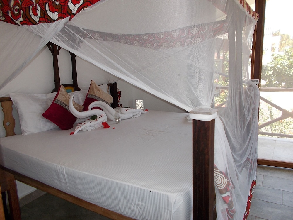 Deluxe Double Room, Pool View