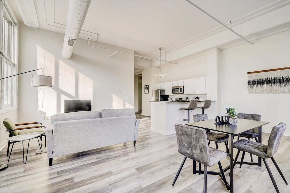 Cozysuites - 2BR With Direct Skybridge Access 5, Billede 44