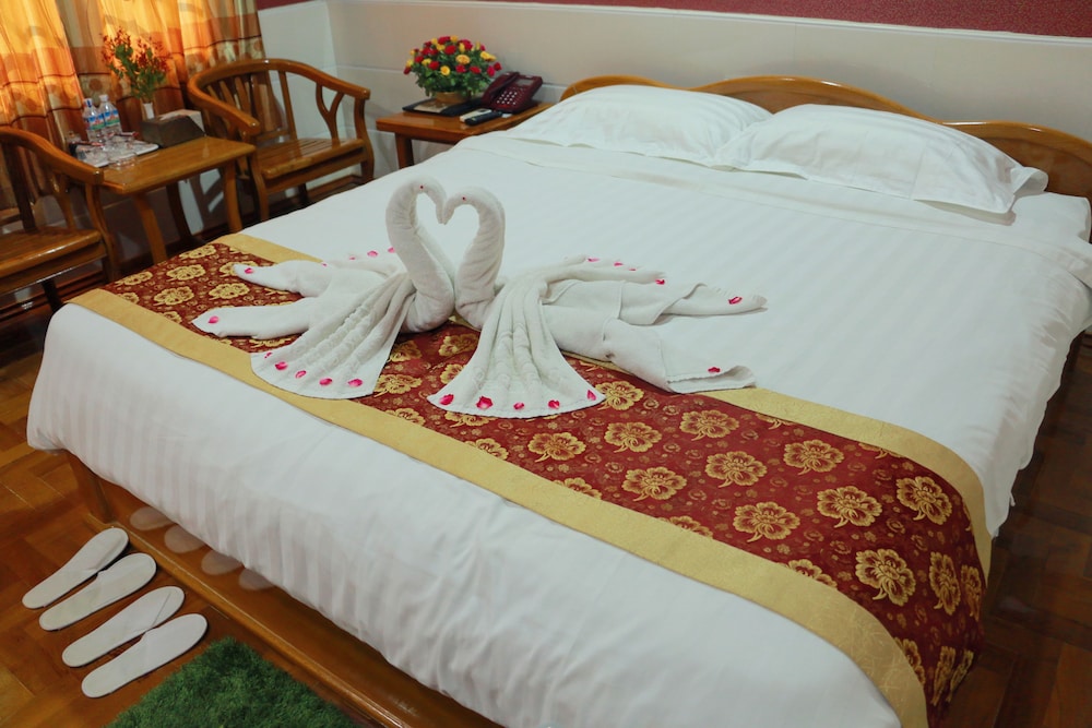Superior Double Room, River View photo 3