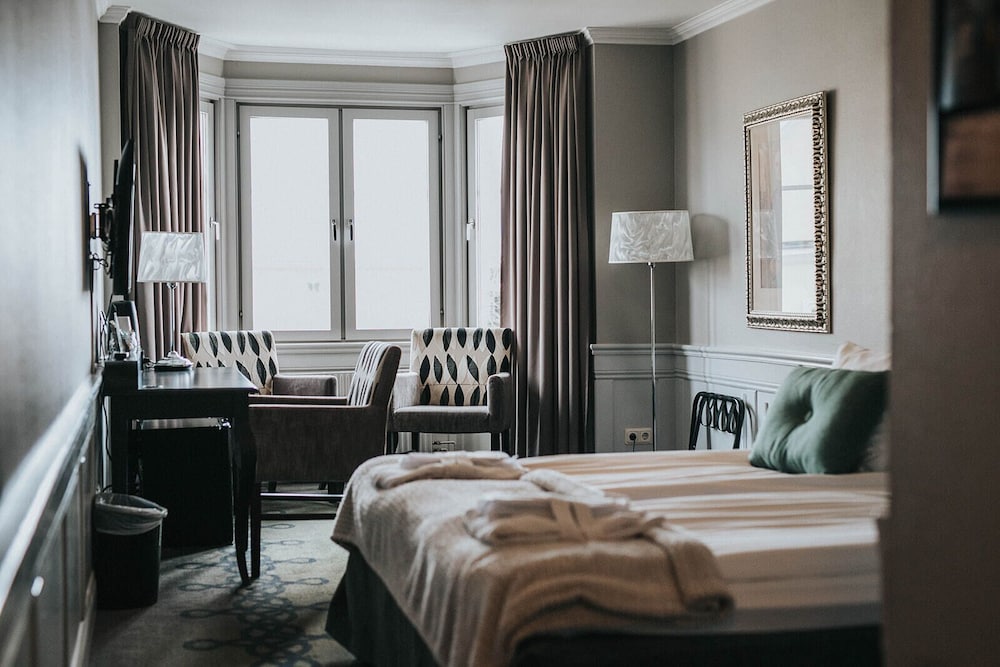 Superior Room, 2 Twin Beds - Photo 10