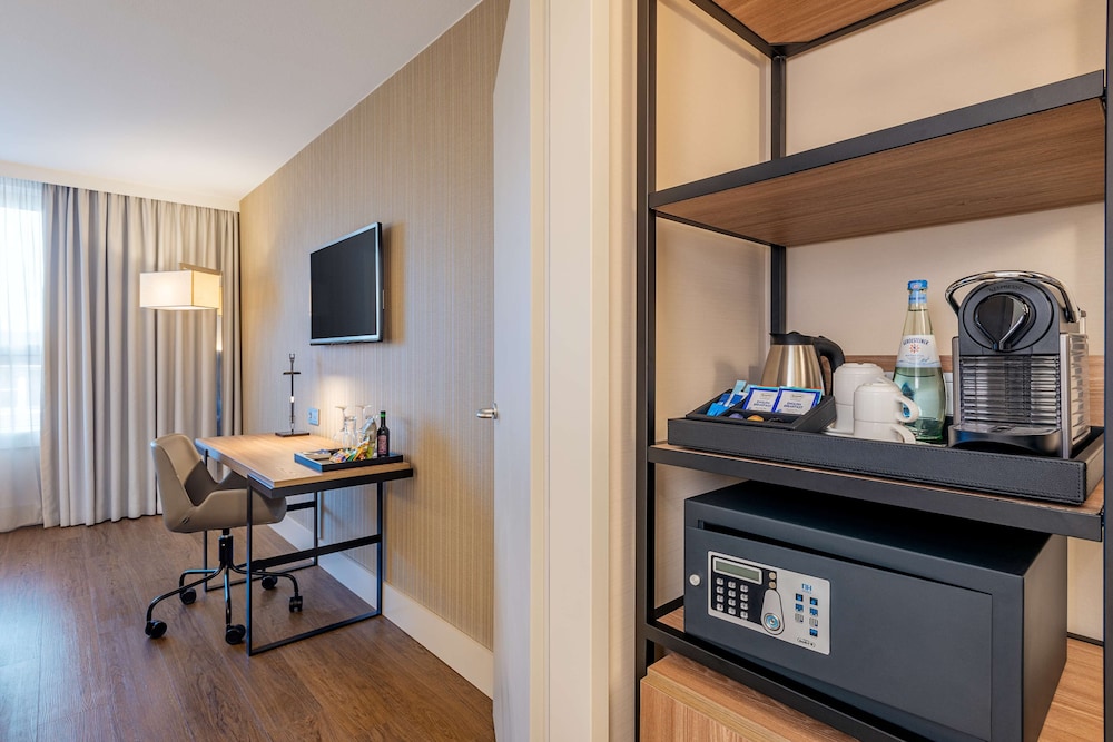 Standard Room (Extra Bed 2 adults + 1 child) - Photo 5