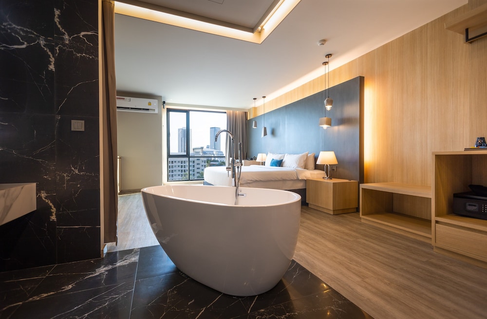 King Suites