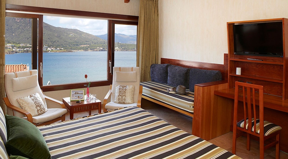 Junior Room, 1 King Bed, Sea View - Photo 3