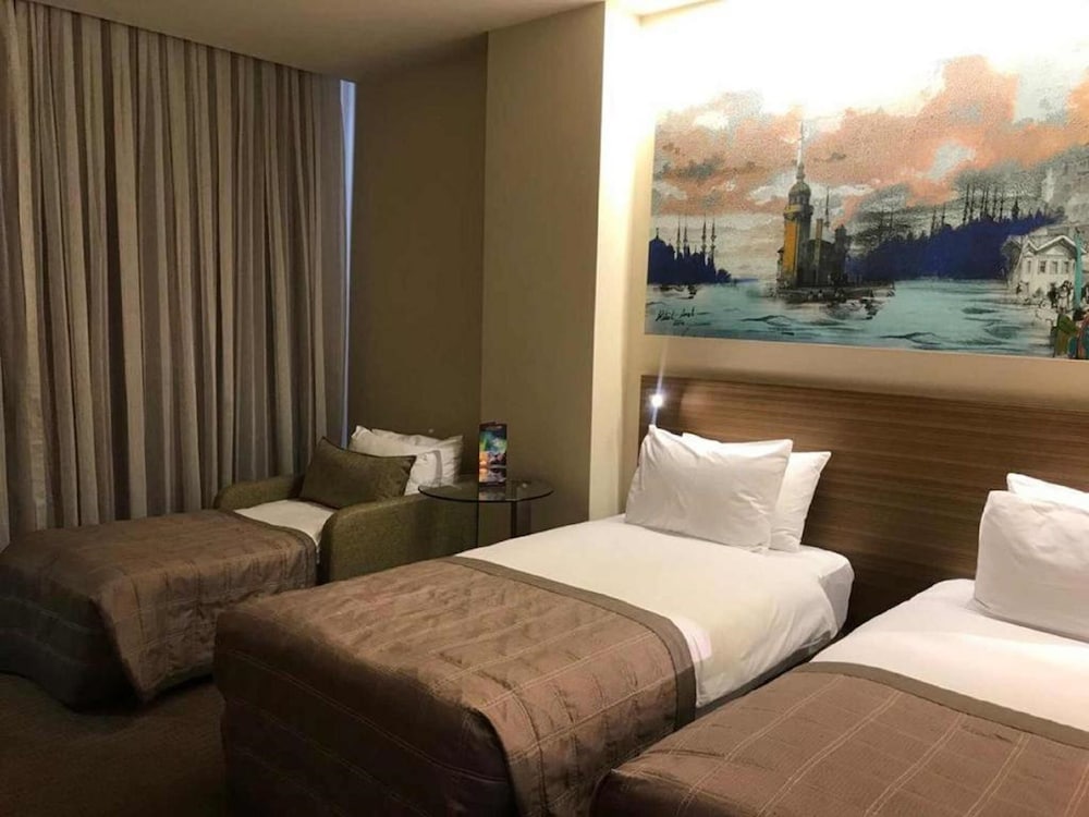 Comfort Triple Room photo 3