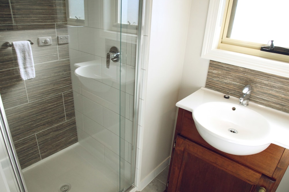 Standard Room, Shared Bathroom, Garden View (Room 4) photo 3