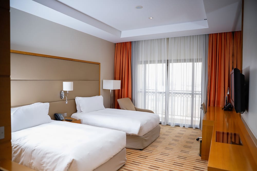 Standard Room, 2 Twin Beds, Balcony - Photo 8
