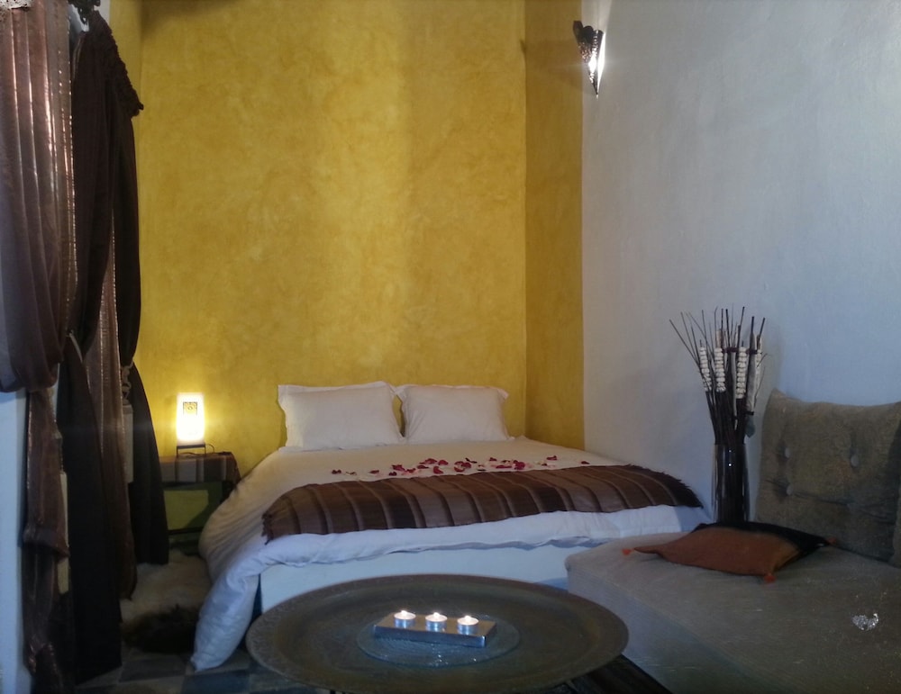 Traditional Double Room, 1 Double Bed, Patio, Ground Floor (Zenobia) photo 2