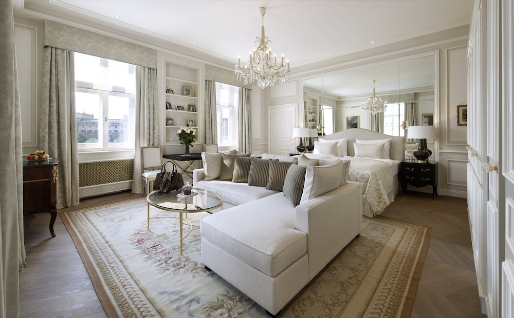 Signature Suite