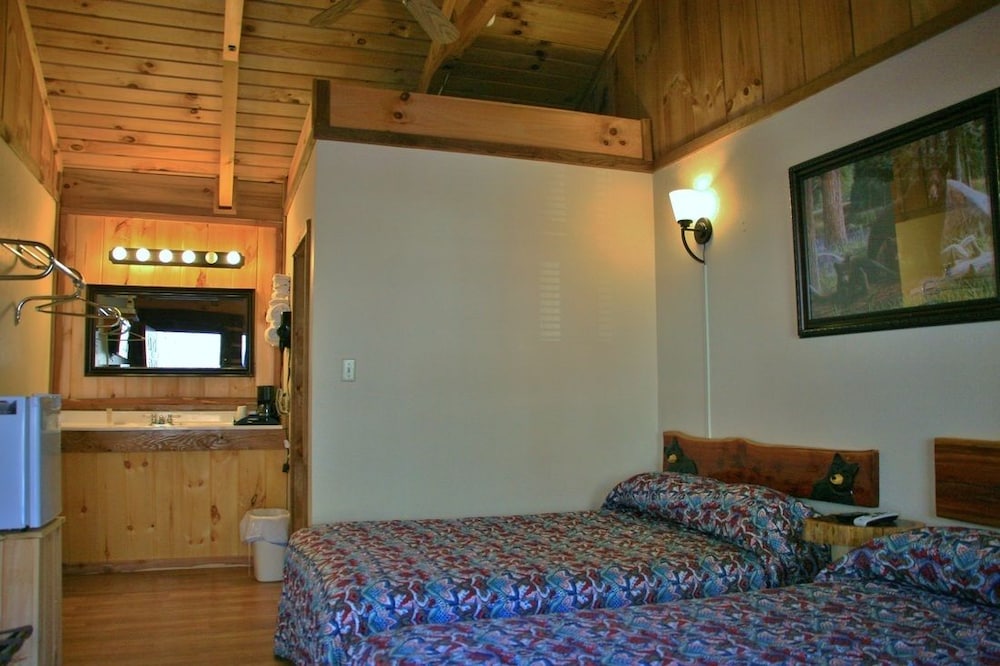 Room, 2 Double Beds photo 1