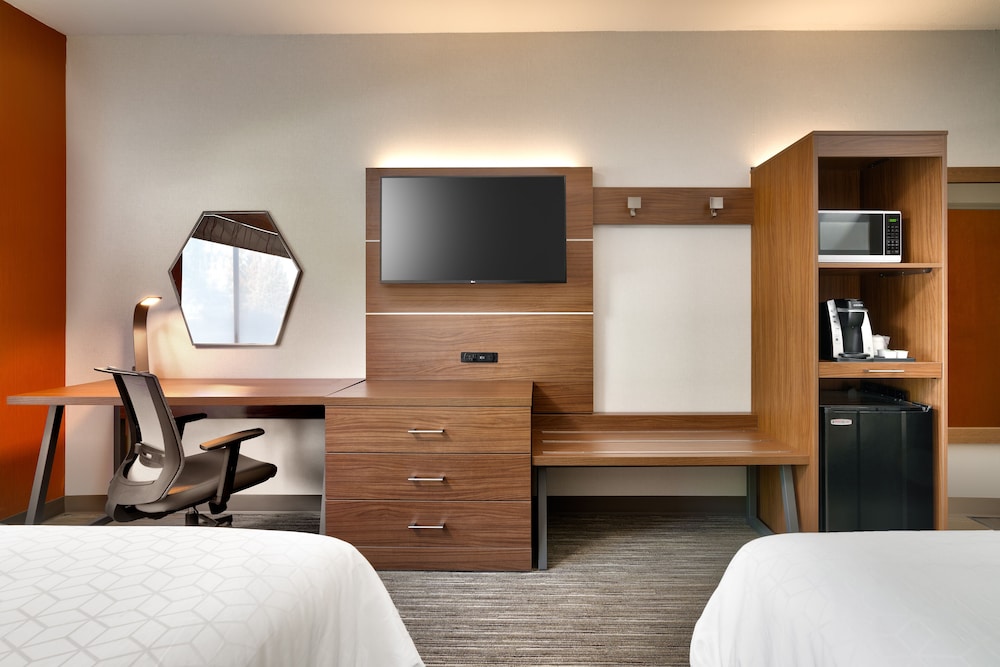 Standard Room, Multiple Beds photo 2