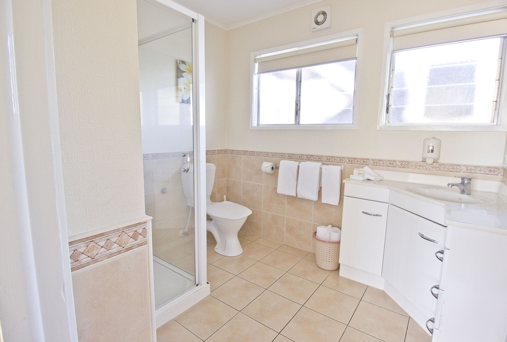 Family Suite, 1 bedroom with Tui Street view photo 3