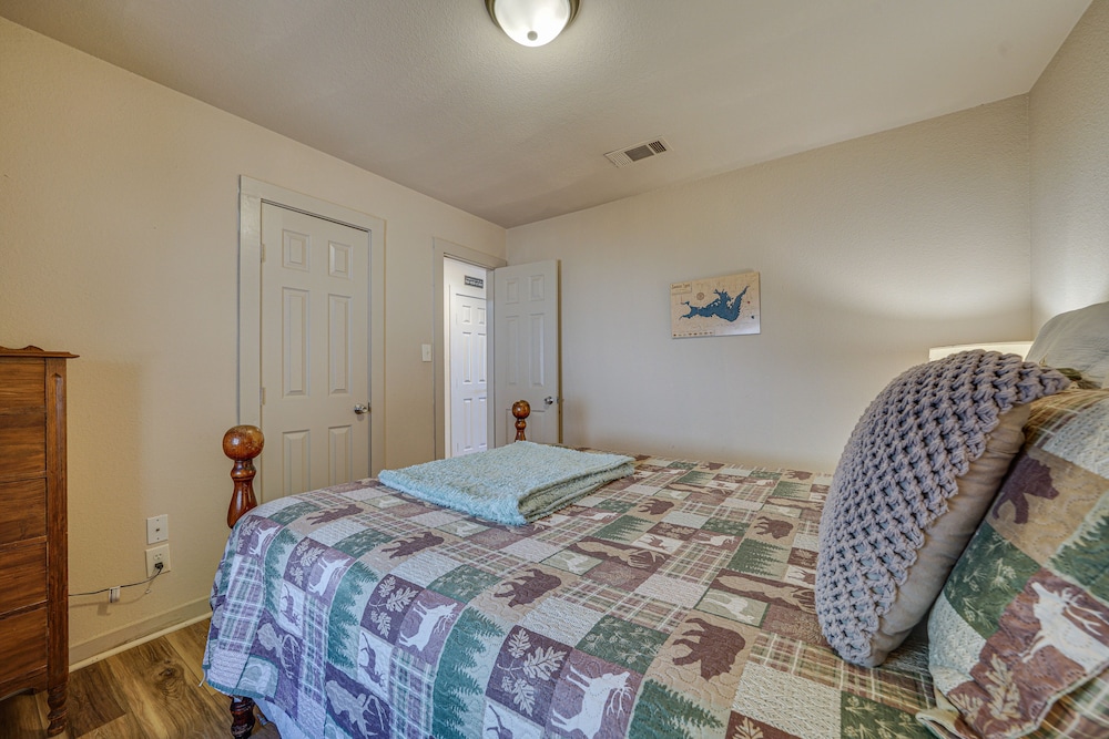 House (2 Bedrooms) photo 1