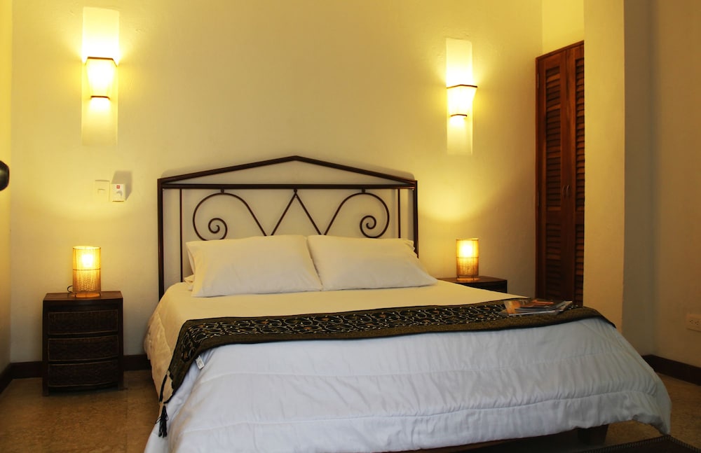 Standard Double Room, 1 Queen Bed (Pedro Romero)