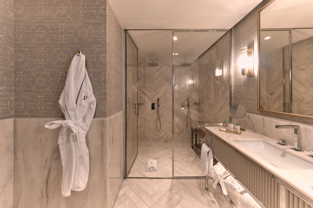 Suite Palace thumbnail 6