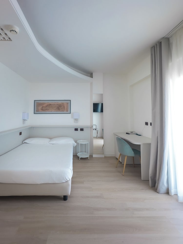 Basic Single Room