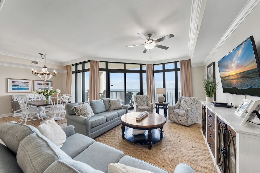 Comfort Condo, 3 Bedrooms, Pool Access, Beach View