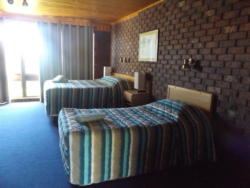 Family Suite, 2 Bedrooms, Non Smoking (Extra Large Family Unit) photo 1