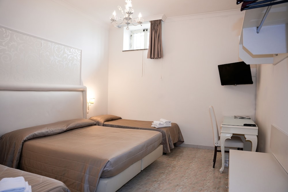 Standard Quadruple Room photo 1