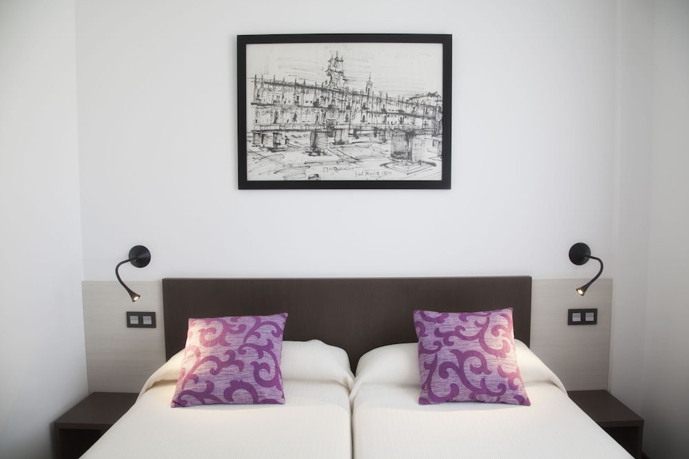 Habitación Doble Estándar o con Dos Camas Individuales.