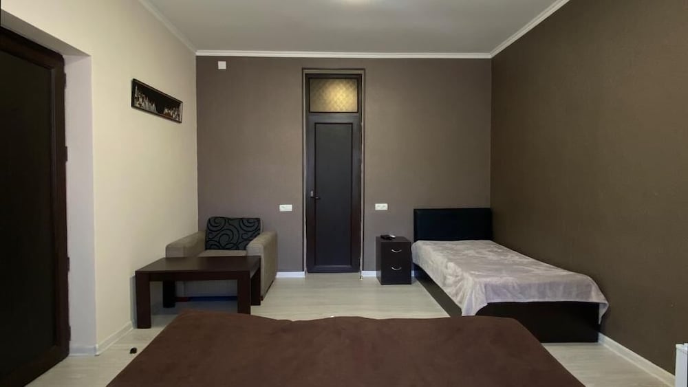 Deluxe Triple Room photo 3