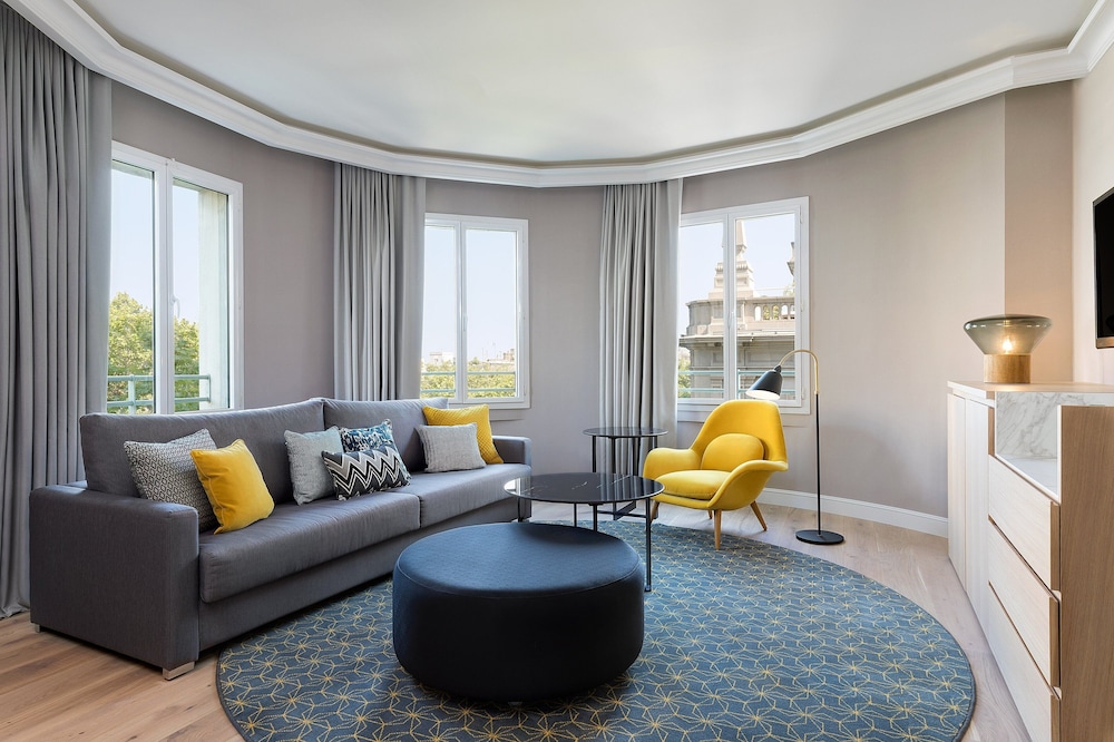 Suite, 1 Bedroom, City View, Corner