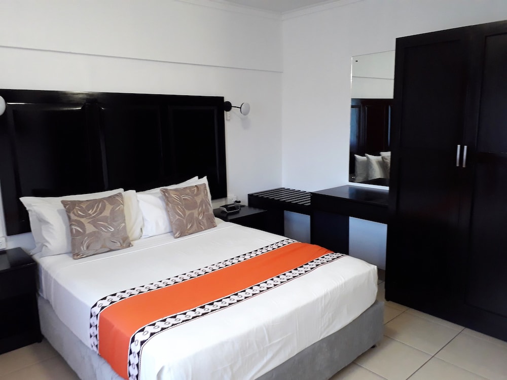 Deluxe Apartment, 2 Bedrooms - Photo 2