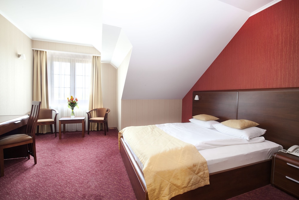 Single Room, 1 Queen Bed, Non Smoking photo 2