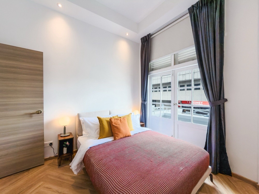 Family Apartment, 3 Bedrooms, Balcony, City View photo 2