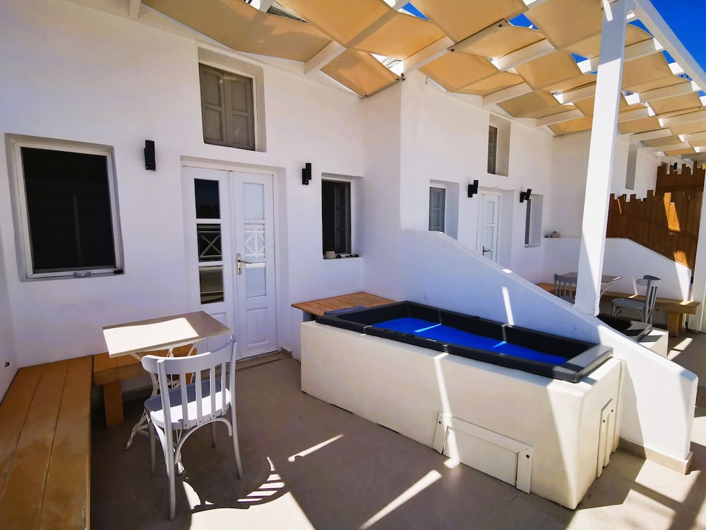 Compact Two-Bedroom Suite (Seasonal Hot Tub)