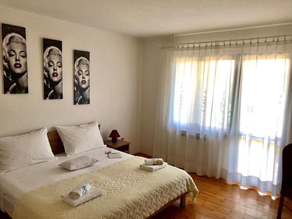 Apartment, 2 Bedrooms, Balcony