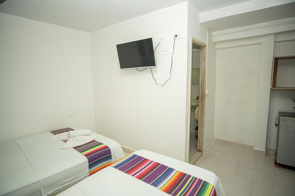 Standard Triple Room - Photo 16