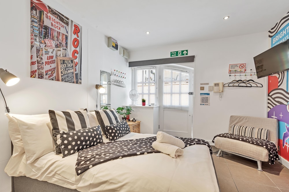 City Studio, 1 Double Bed, Ground Floor photo 1