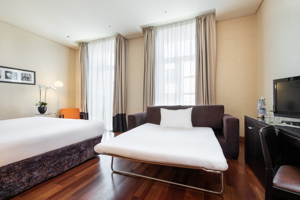 Standard Double or Twin Room (With Extra Bed)