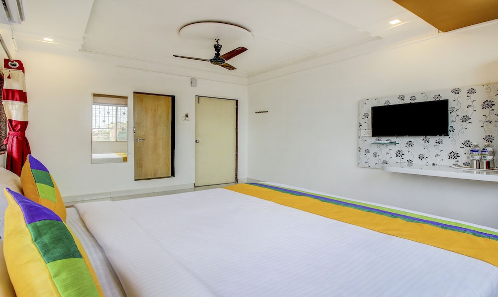 Standard Room photo 2