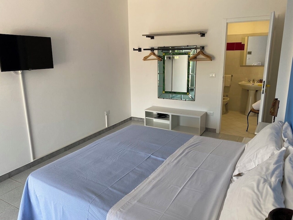 Economy Room photo 1