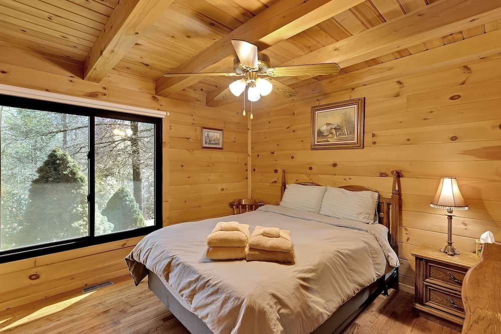Cabin, 3 Bedrooms photo 1