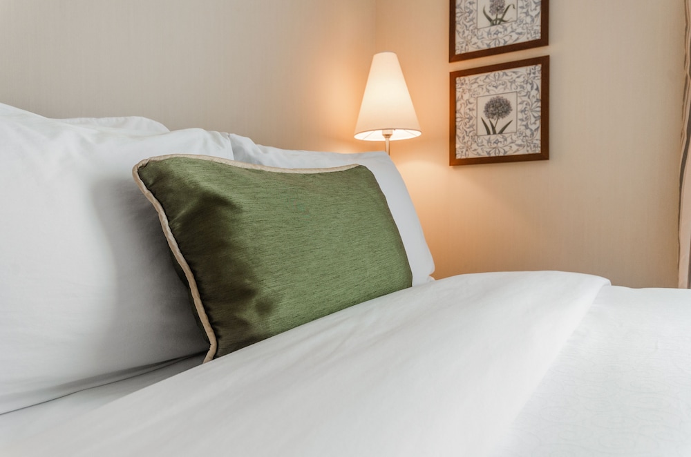 Classic Room, 2 Queen Beds photo 2